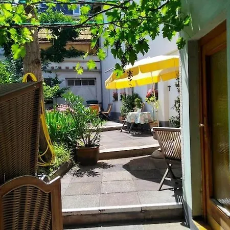 Urlaub Am Rhein, Ferienwohnung Mit Garten Boppard Exterior photo