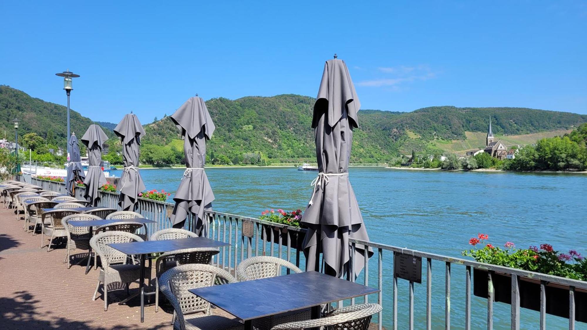 Urlaub Am Rhein, Mit Garten